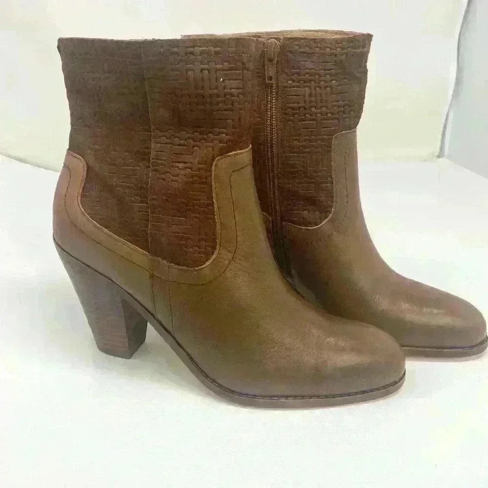 Corso Como Women's Harvest Boot Tobacco Sz 8M New Shelf pull